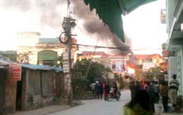Cháy cửa hàng gas, 2 mẹ con chết kẹt