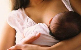 Mắc lừa quảng cáo, chị em thích nuôi con bằng sữa ngoài