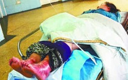 Cô gái có thể bị cắt cụt chân vì "ngồi đồng" quán net