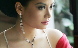 Trương Ngọc Ánh bị dính ruột