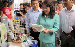 Bộ trưởng Y tế kiểm tra tình hình VSATTP tại TPHCM