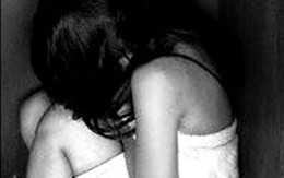 Nỗi đau của cô gái bị bạn cũ ép làm nô lệ tình dục