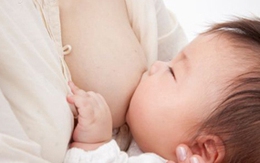 Sợ ngực nhỏ không đủ sữa cho con?