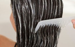 Dùng dầu xả đúng cách để có mái tóc khỏe