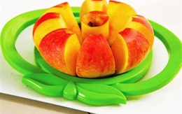 Dụng cụ cắt hoa quả thành 8 miếng trong 5 giây