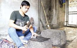 Hiu hắt làng quỳ vàng bạc độc