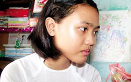 Nữ sinh bán tóc lấy tiền nhập học