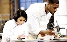 Cô gái mù viết câu chuyện cổ tích trên đất Mỹ