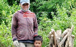 Hạnh phúc không trọn vẹn của chàng trai phải bỏ làng theo cô gái "chửa hoang" vào rừng sống vì luật tục