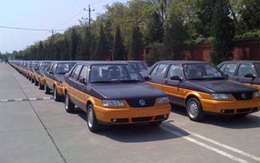 Quặn lòng chuyện 'chăn gối' nữ xế taxi 
