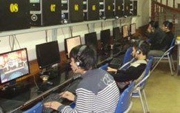 Vỡ ối, đẻ rơi ngay trong quán net 