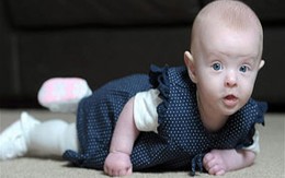 Bé gái chào đời không một giọt máu