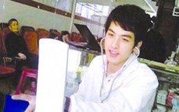 Đổ xô khám bệnh vì bác sĩ quá đẹp trai 