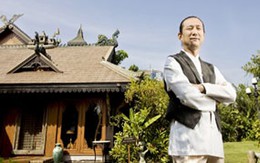 Tỷ phú Thái Lan và người cha tàn độc