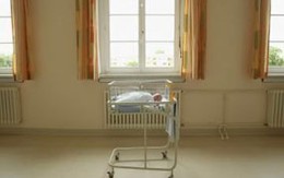 Vẫn đẻ sau khi bị bắn và phóng hỏa 