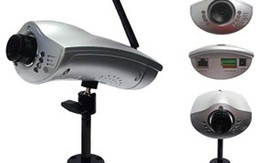 Thiếu nữ bị quay trộm tư thế hớ hênh trên tàu điện