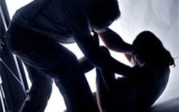 Bố chồng cưỡng hiếp con dâu để có cháu 