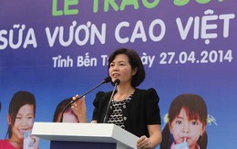 Vinamilk trao gần 77000 ly sữa của Quỹ sữa “Vươn cao Việt Nam” cho trẻ em Bến Tre
