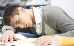 Cách chống buồn ngủ trong lớp