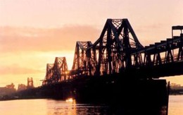 Hà Nội thông báo về cách ứng xử với cầu Long Biên