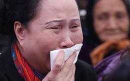 Nghẹn ngào nước mắt lễ cầu siêu 22 thủy thủ