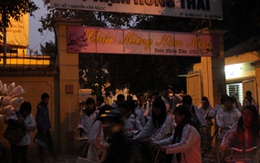 Tan lúc 18h học sinh mừng, đường lại tắc