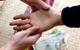 Đầu năm, gom góp “đô” đi xem bói