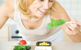 Lấy lại dáng chuẩn diện đồ mùa hè