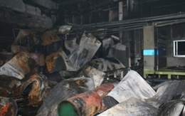 Cháy lớn, công nhân hoảng loạn