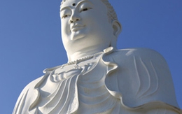 Tượng Phật A Di Đà lớn nhất Việt Nam