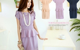 Váy peplum được 'sủng ái' nơi công sở