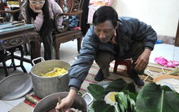 Người phố quay lại với tục gói bánh chưng