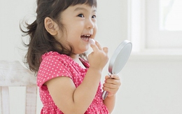 "Nứt mắt" đã đòi mẹ... bán nhà để mua hàng hiệu
