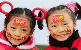Cả thế giới chào 2013