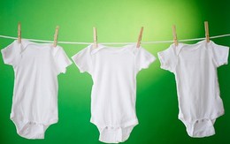 4 điều không thể bỏ qua khi chọn quần áo cho bé sơ sinh