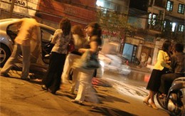 Tâm sự đắng lòng của những trai bao "đội lốt" thợ cắt tóc