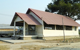 Hy hữu: Chồng phạt vạ Phó Công an xã vì cạo gió cho vợ mình