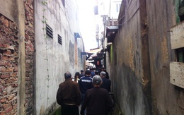 Lặng lẽ đám tang của bé 8 tuổi bị bố đánh đến chết