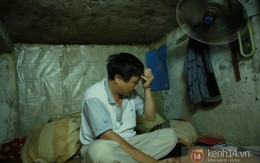 Ngày hè ngột ngạt trong căn nhà rộng chỉ... 5m2 ở Hà Nội