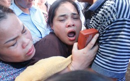 Cha mẹ khóc nghẹn đưa tang 3 học sinh chết đuối trong chùa