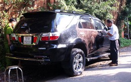 Đôi nam nữ gục chết trong ôtô bị vỡ kính