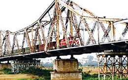 Long đong số phận cầu Long Biên