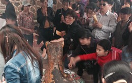 Hà Tĩnh: Tranh nhau chỗ cúng ở chùa thiêng