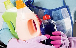 Nước tẩy rửa gây nguy hại cho phụ nữ, trẻ em