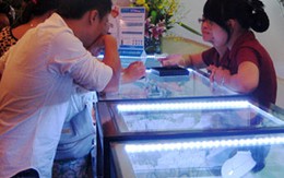 Giá vàng trong nước lao dốc