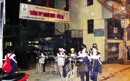 Học sinh THPT Hà Nội: Mệt với lịch học mới