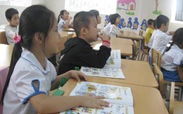 Tiếng Anh trong trường tiểu học: Chóng mặt với chương trình