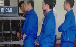 Vào tù vì... tay dài bất thường