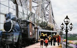 Mông lung số phận cầu Long Biên