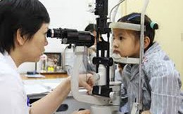 Đề phòng dịch đau mắt đỏ bùng phát tại Hà Nội: Không tự ý chữa trị